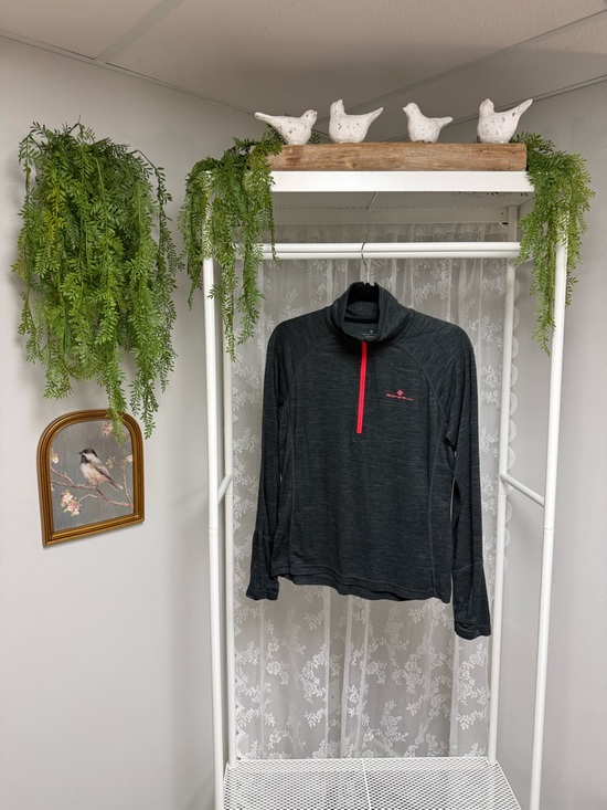RONHILL Tops - Ronhill Stride Thermal Long Sleeve Running Top Charcoal Marl/Hot Pink - Size Med